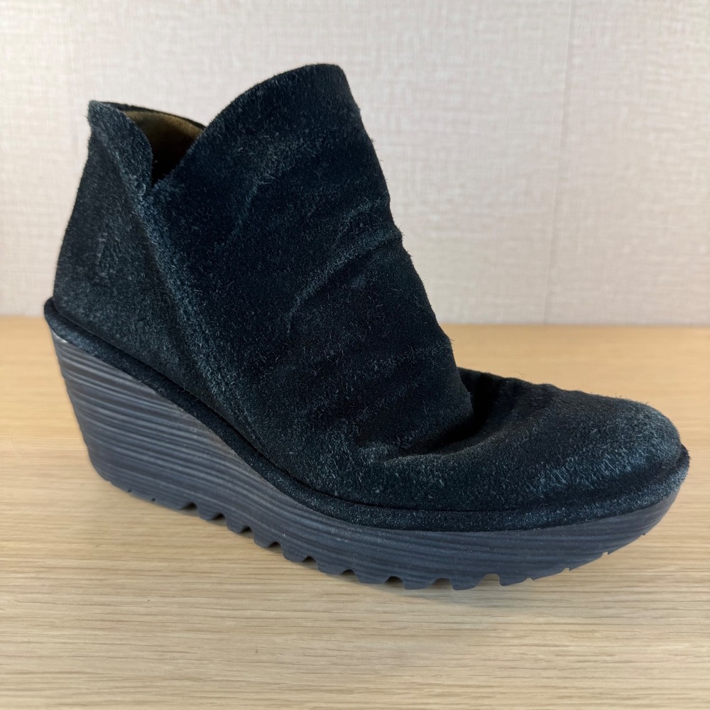 Fly London Womens 39 Black Suede Wedge Ankle Booties Double Zip Comfort Shoes